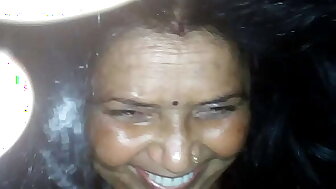 Indian housewife cheats her husband