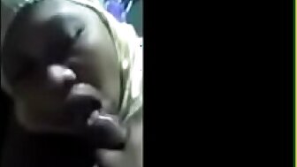 Live streaming cams on @sexyhijaber69 cum in mouth of hijabi