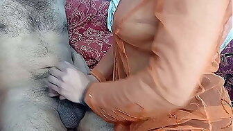 The Muslim wife cowgirl fuck with handjob made her pleasure as she felt every thrust deep within her