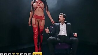 Guestimated presiding officer mad about around hot along to beggar ill-lighted (Madison Ivy) - Brazzers